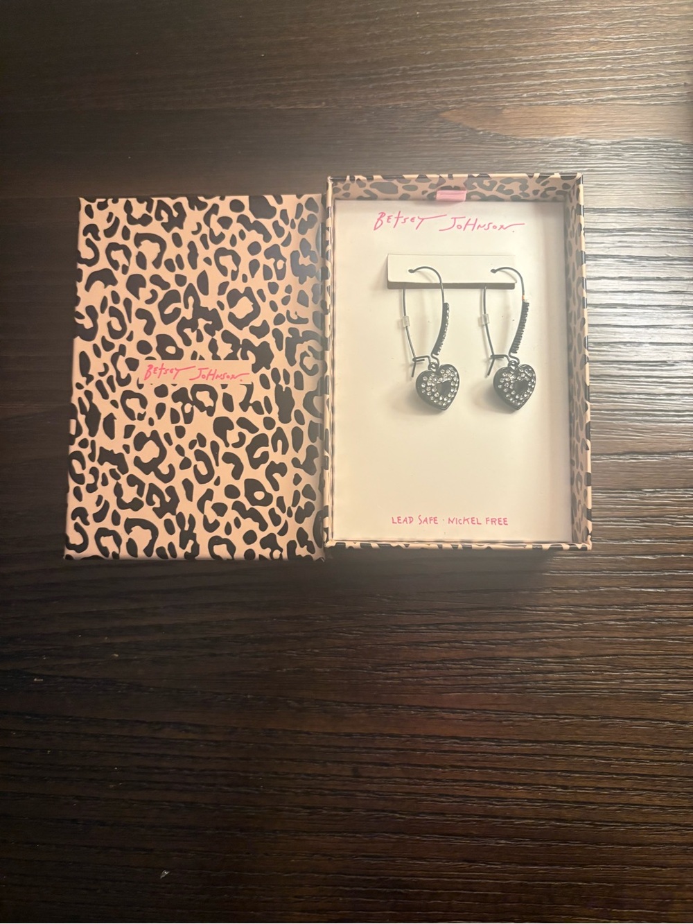 NEW Betsey Johnson black heart earrings